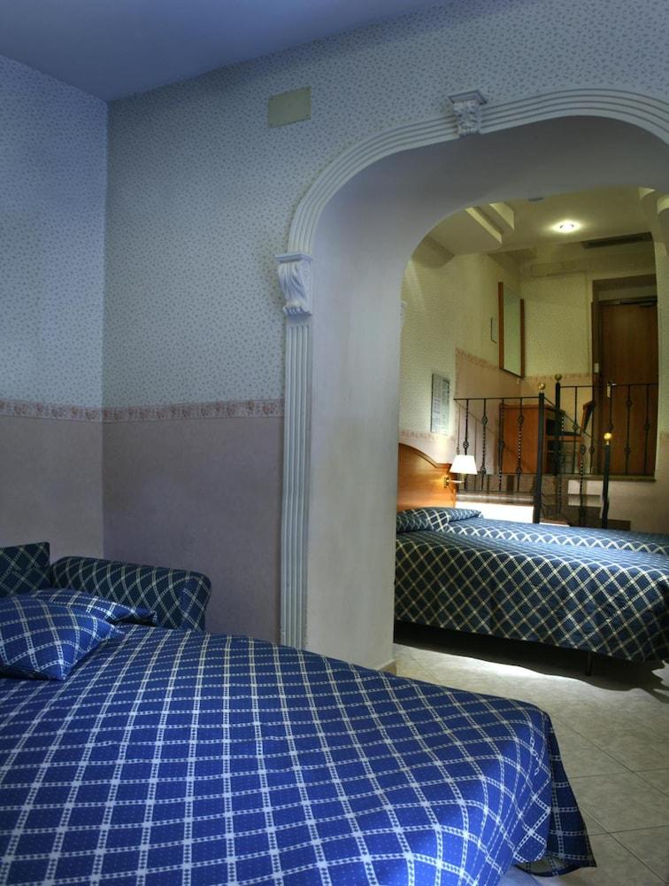 Hotel Delle Muse Rome Bilik gambar